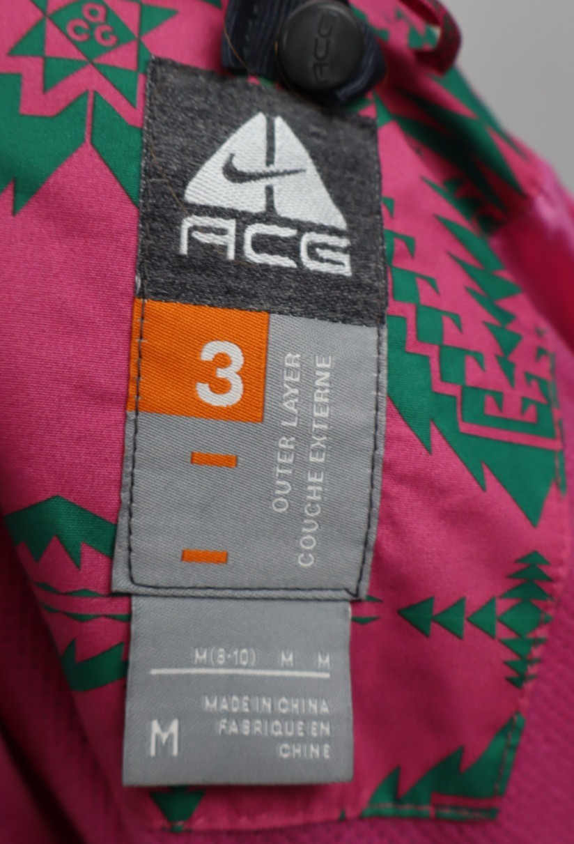 NIKE ACG LIGHTWEIGHT TECHNICAL JACKET WOMEN'S SIZ… - image 14