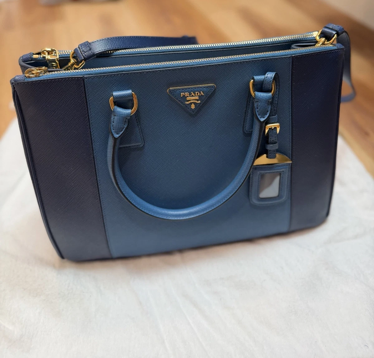PRADA ネイビー ハンドバッグ PRADA Satchel/Top Handle Bag Blue Bags & Handbags for Women for
