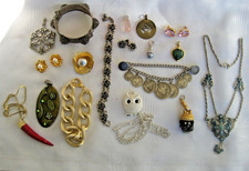 Konvolut Modeschmuck alt / Vintage 20 Tlg. Ketten Armreif Ohrschmuck Set usw