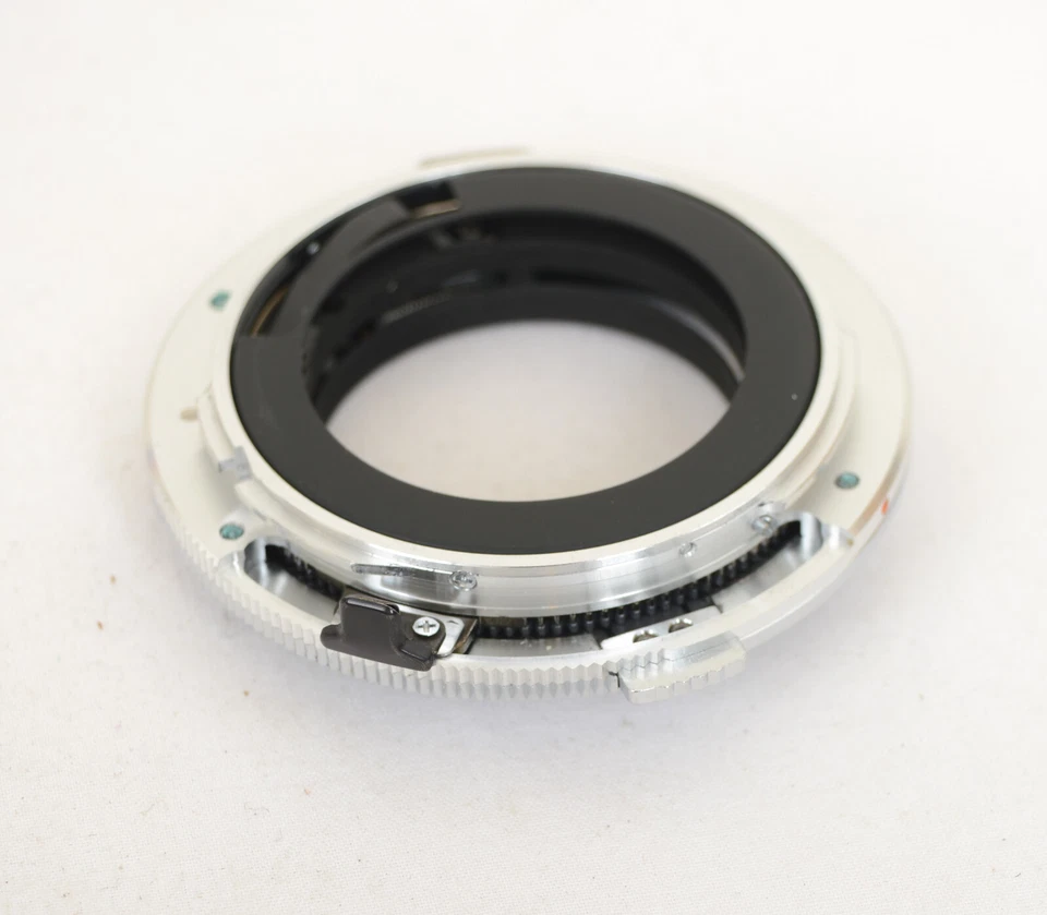 Tamron Adaptall-2 mount - Olympus OM 1-4 - Image 3 of 4