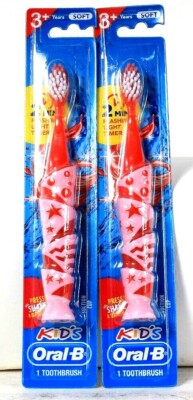 2 Count Oral B 2 min Flashing Light Timer Press Shake & Brush Soft Toothbrush