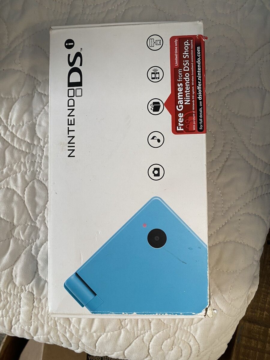 Nintendo DSi Light Blue with box bundle includes 5 games Nintendo DSi Light Blue with box bundle includes 5 games