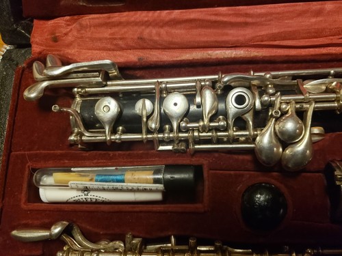 F. Loree Conservatory Oboe--Recent Overhaul, Serviced, New Kaces LUXE Bag, Nice! - Picture 4 of 13