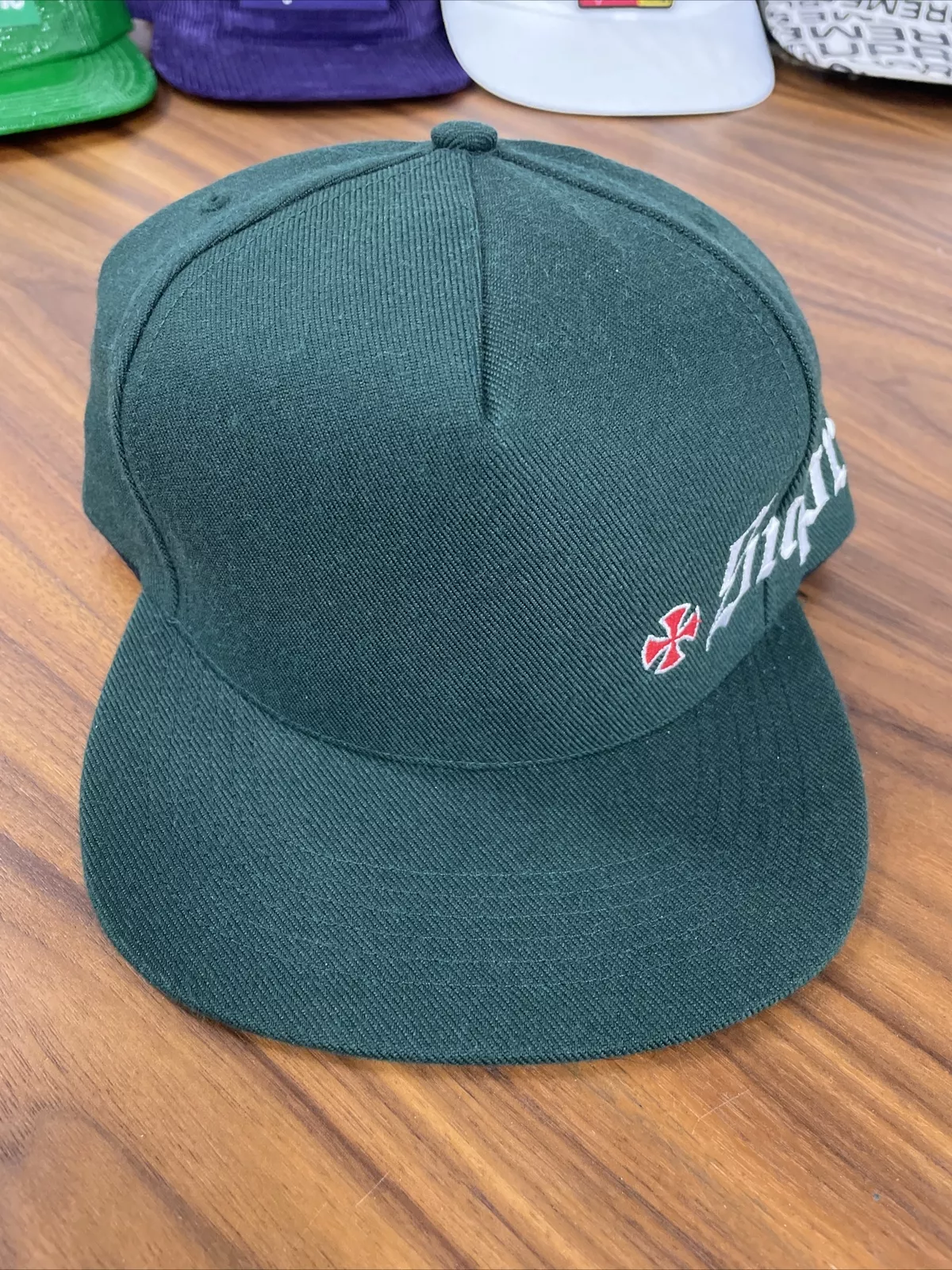 Casquette chapeau 5 panneaux verte indépendante SUPREME neuve F/W 17 laine mélangée