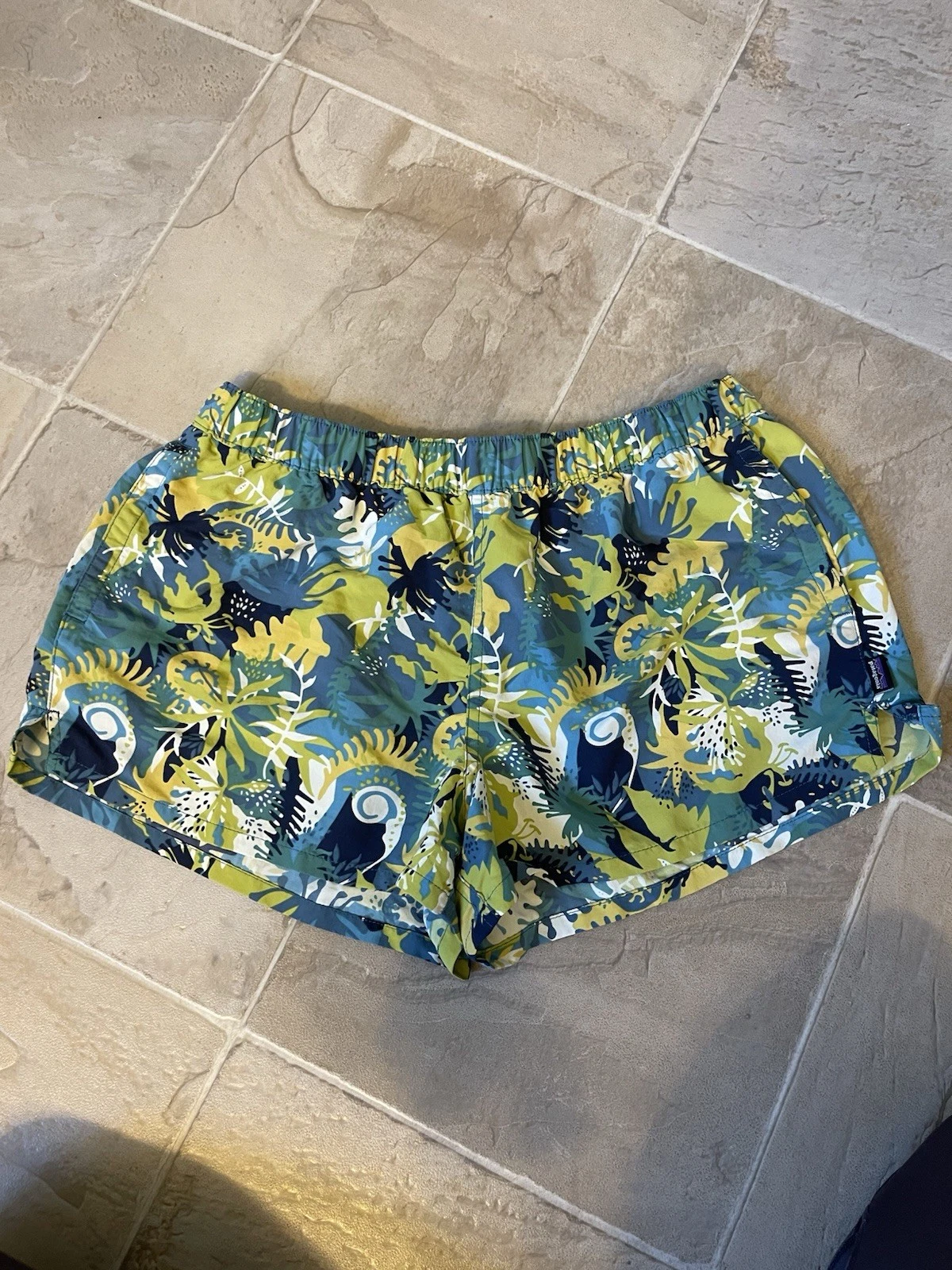 Patagonia Barely Baggies Shorts Womens Size Blue Green Jungle