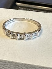 Hallmarked 375 9ct Solid White Gold 0.05 Diamond Ring 1.99g UK Size P