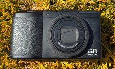 Ricoh GR Digital III 10.0MP  Black + 3 Batteries, Dual Charger, 8GB Lexar