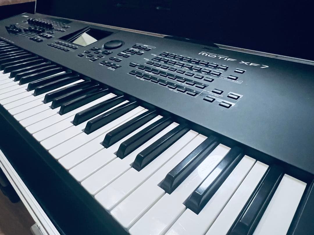 Yamaha MOTIF XF7 synthesizer keyboard almost unused | eBay