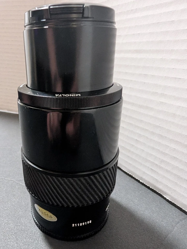 *BASICALLY NEW* Konica Minolta Maxxum AF 100-200mm f/4.5 AF Lens For Minolta - Image 2 of 4