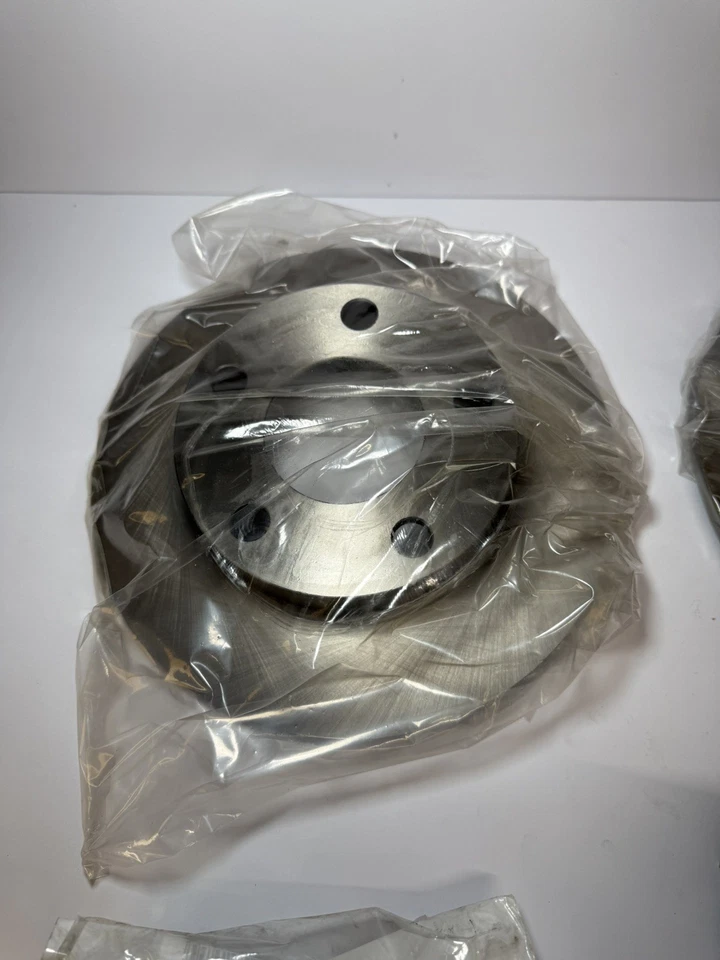 Kit de rotores y pastillas de freno de disco trasero 245 mm / 9,65" para Audi 200 Quattro 1989-1991 Foto 4 de 4