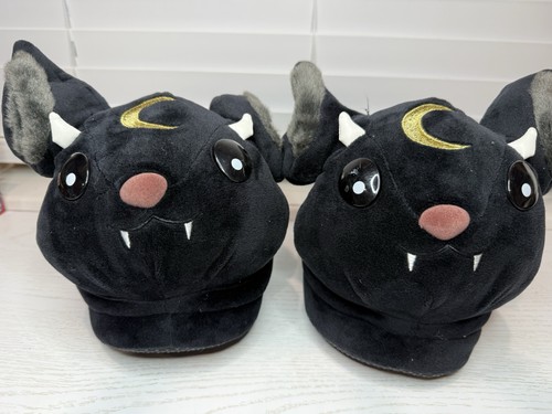 KILLSTAR ORIGINAL KREEPTURES VAMPIRE BAT SLIPPERS M/L (T)