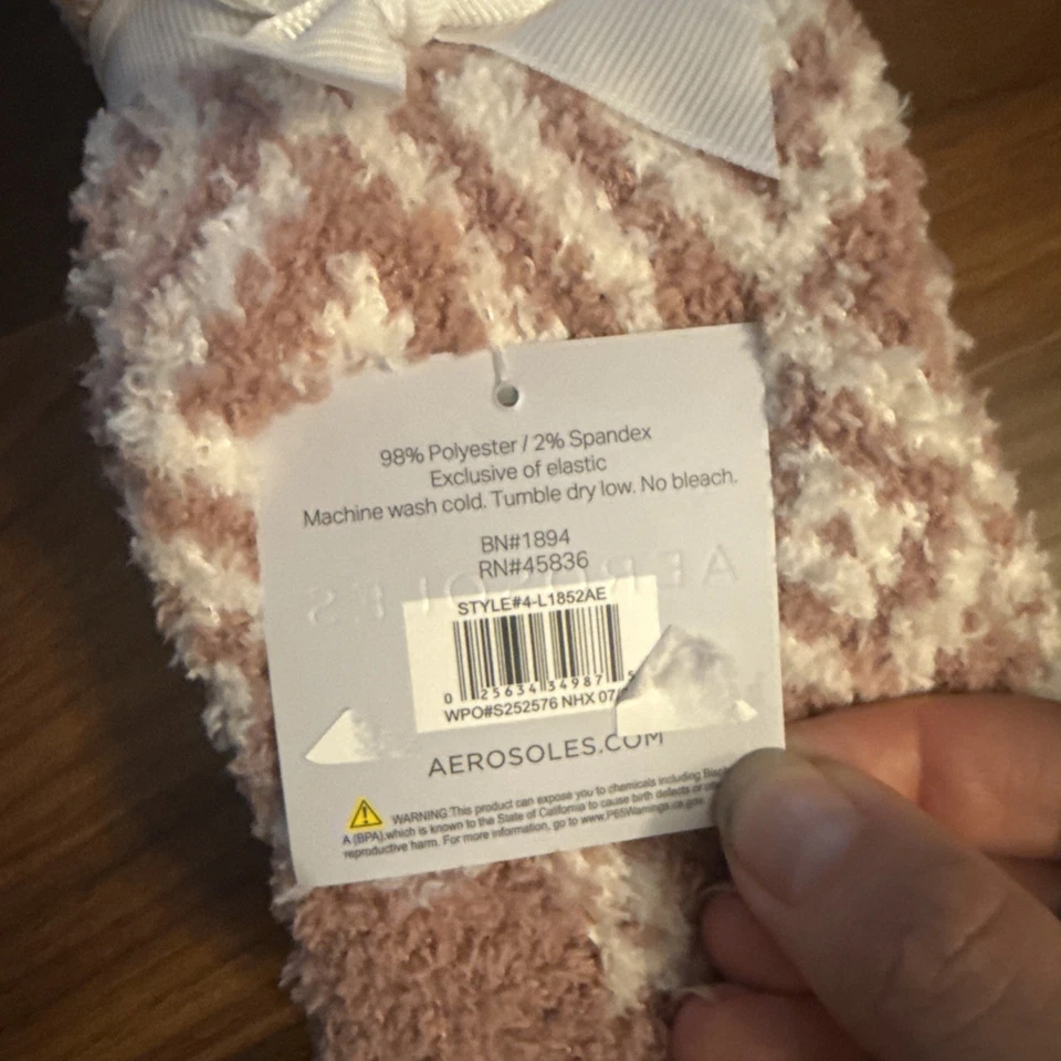 Calcetines Deportivos Mujer Aerosoles 4 Pares Talla 9 A 11 Blanco y Rosa  Foto 3 de 4