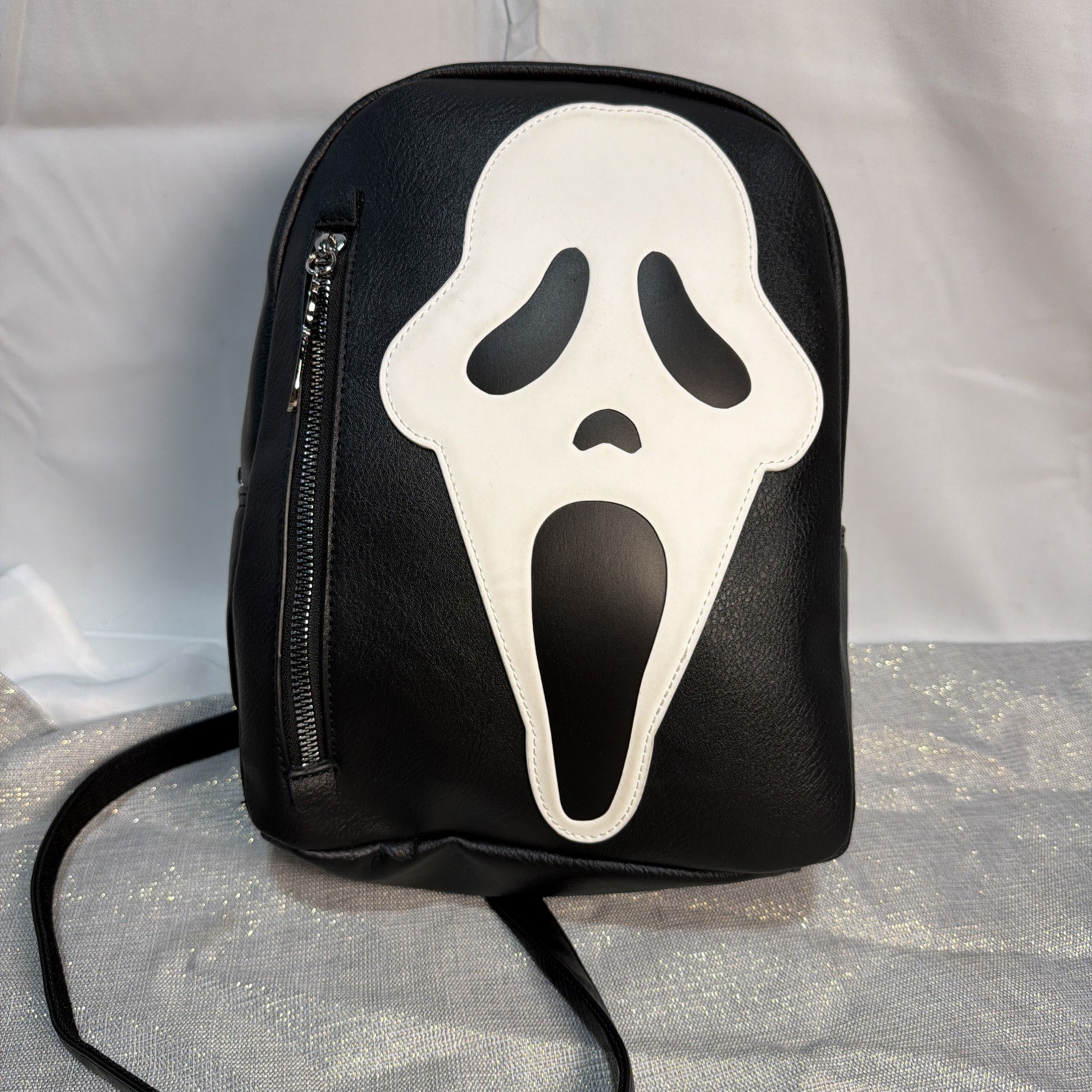 Scream Ghostface Bioworld Mini-Backpack Glow-in-t… - image 1