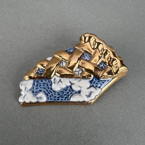 Vintage Slice of Pie Pin Ceramic Planet Earth Clayworks Artisan q3z