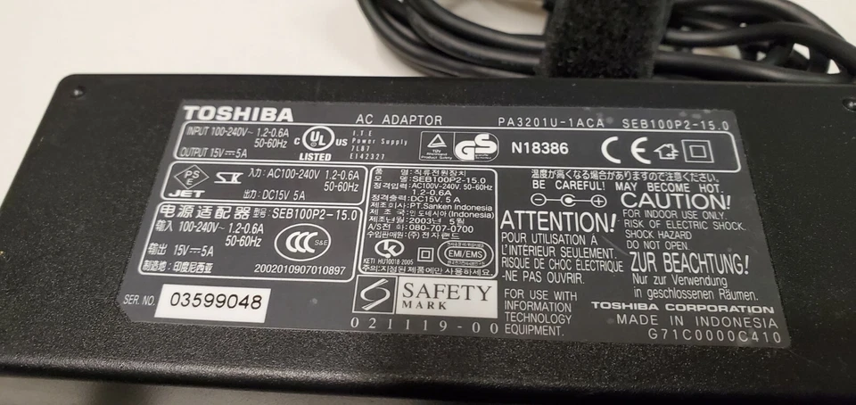 Adaptador de CA original Toshiba 15V 5A PA3201U-1ACA Foto 2 de 2