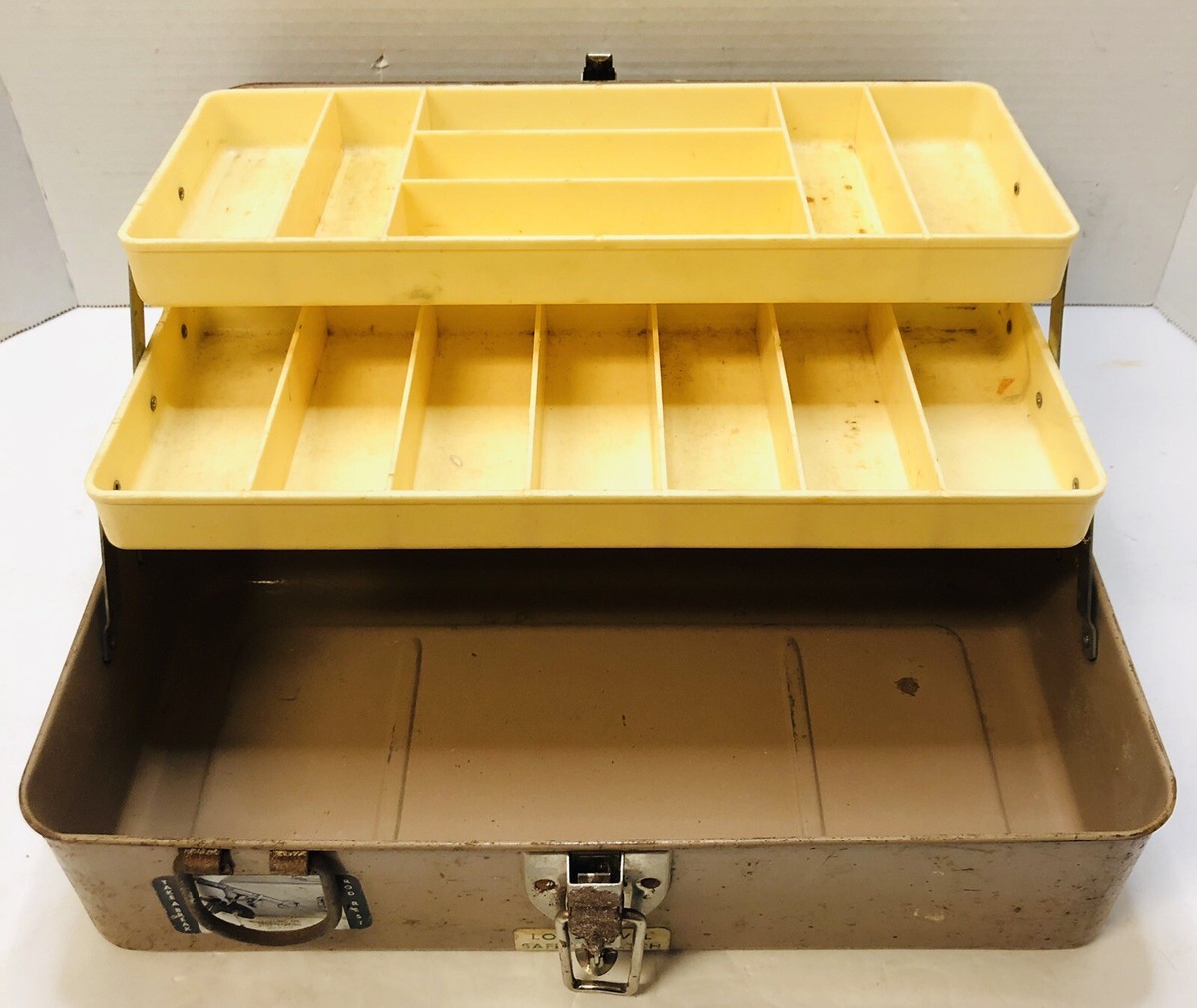 Vintage Tackle Box Liberty USA Steel Chest 12" Fish Ruler & Rod Holder Vintage Tackle Box Liberty USA Steel Chest 12" Fish Ruler & Rod Holder