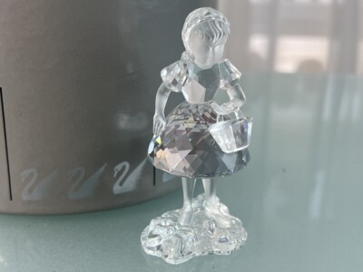 SWAROVSKI 赤ずきん 「191695」 9cm Swarovski Figurine Crystal 191695 Little Red Riding Hood with