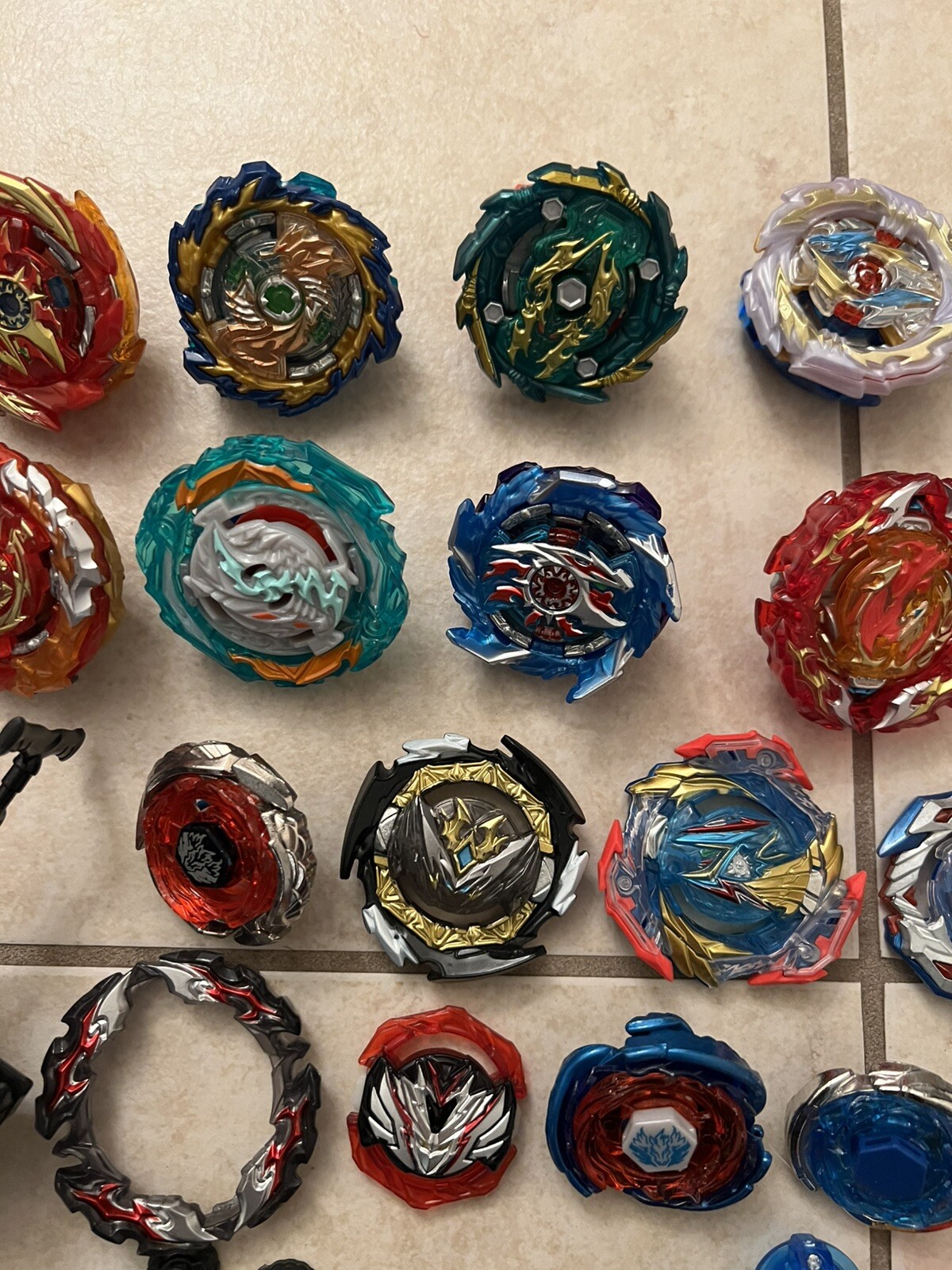 Beyblade Lot Of Mixed Parts RARE (L)