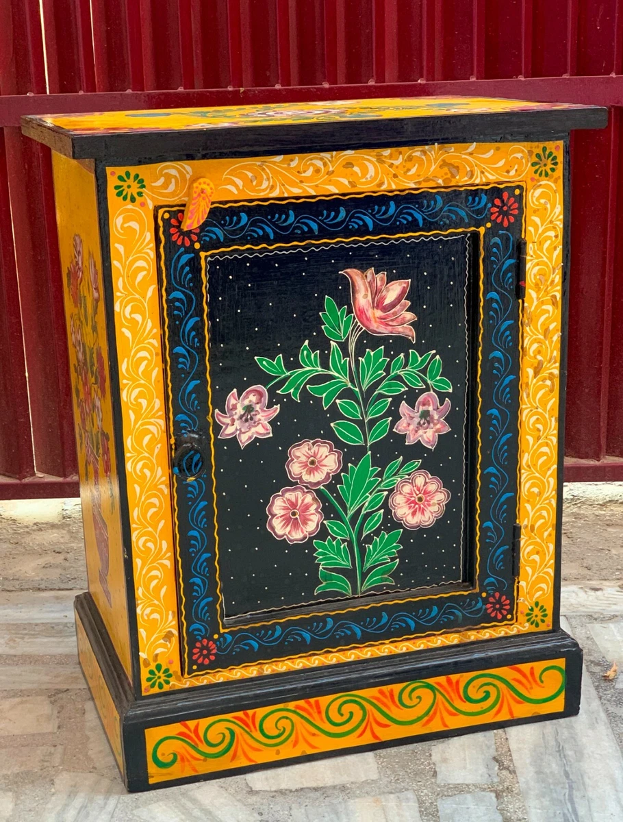 Small sale painted cupboard