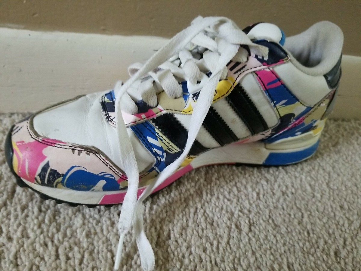 ブル Adidas ZX Series White Bloom Gem / Multi-Colored Sneakers