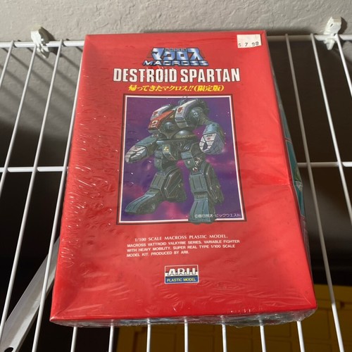 Macross 1/100 #16 Destroid Spartan Limited Model Kit ARII Robotech Vintage Red