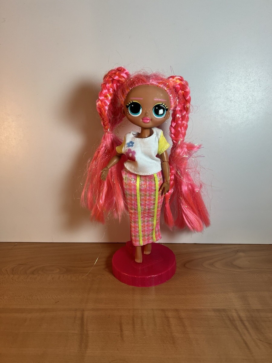 LOL Surprise! OMG Lights Dazzle Fashion 9” Doll Glitter Queen Big