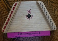 Nepenenoyka Białoruski muzyk Harfa lap 15-strunowa