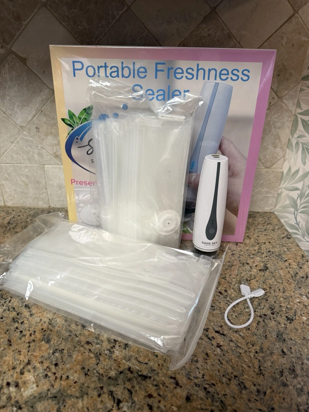 Portable Handheld Food Sealer + 30 Bags