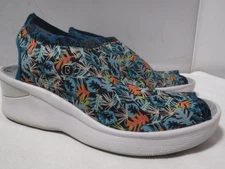 Bzees Secret Women's Sz 7M Shoes Flower Comfort Wedge Platform Slingback Sandals