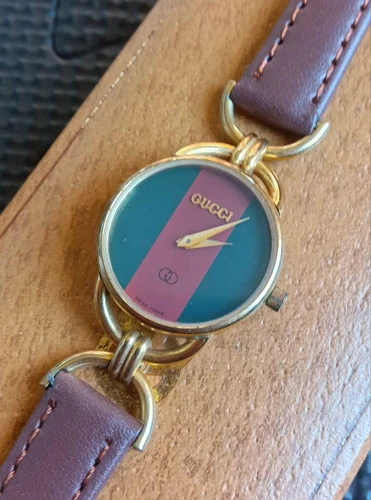 Orologio Gucci 6000L linea Shellie cinturino pelle a batteria con scatola
