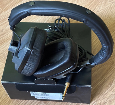Beyerdynamic DT 150 Closed-Back Isolating Studio Headphones