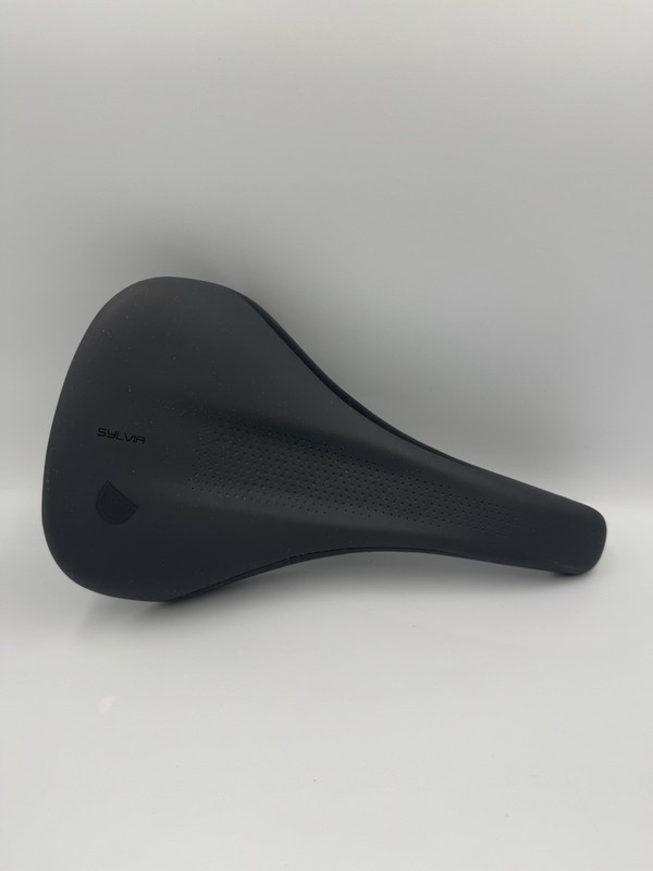 Liv Sylvi MTB Saddle 150mm 7x7mm Steel Rails Black Bike Seat Excellent Bike Seat