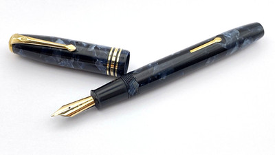 VINTAGE CONWAY STEWART 58 FOUNTAIN PEN IN BLUE MARBLE 14K GOLD STUB FINE NIB