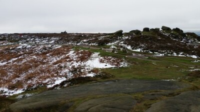 Foto 6x4 Blick auf Higger Tor Hathersage Ein Wanderer liefert Maßstab. c2015