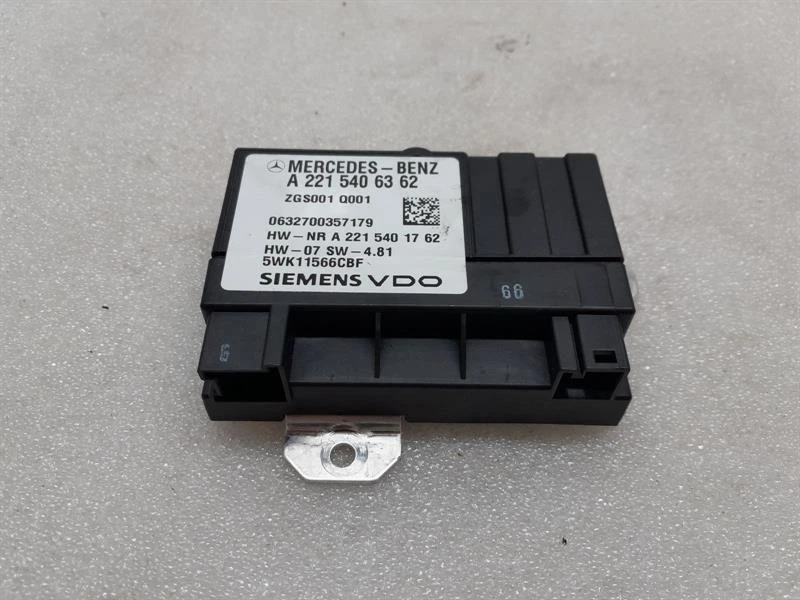 MERCEDES CL W216 Fuel Pump Module A2215406362 Steuergerät 