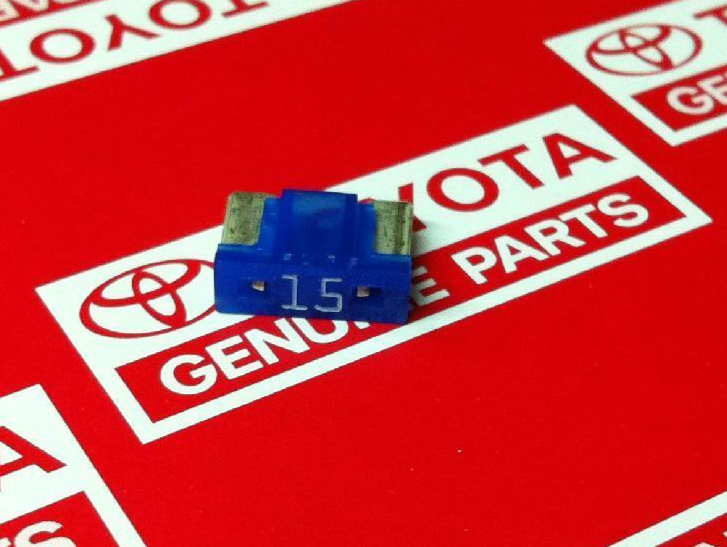 Genuine Toyota 90080-82052 15AMP Ultra Mini Fuse | 9008082052 | OE