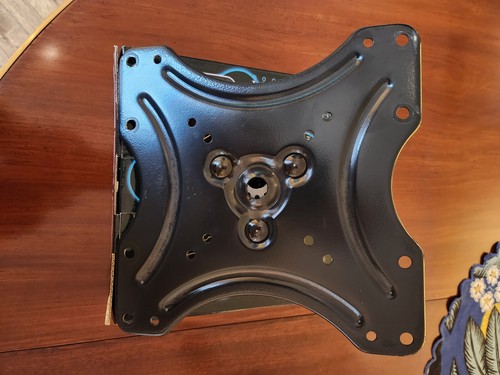 Cheetah ARTICULATING WALL MOUNT Monitor / TV - VESA 200 Size Upgrade - Picture 2 of 3