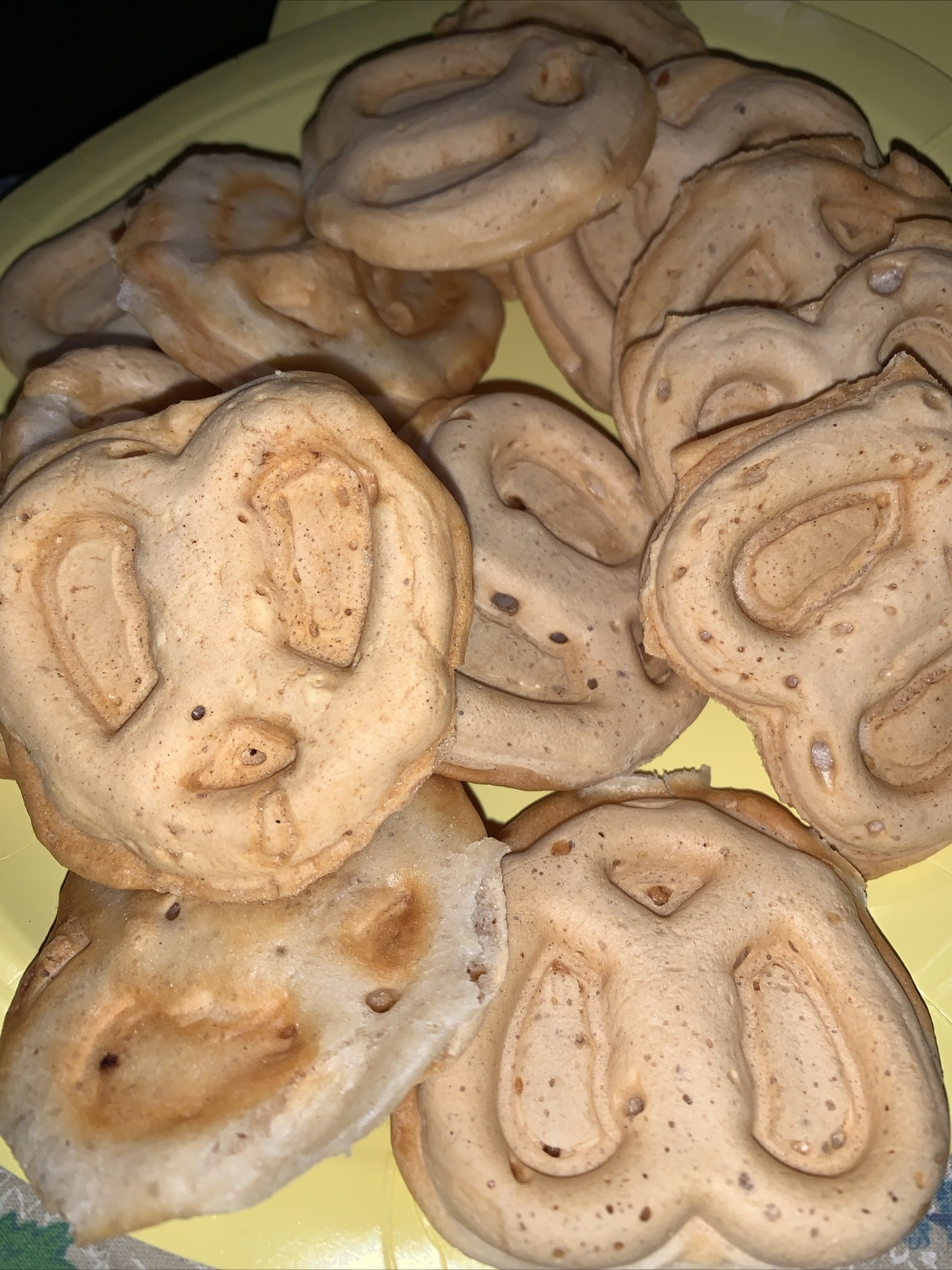 Homemade Yogurt. 8 Oz dog treats 2"x2" treats.(2 Ingredients)