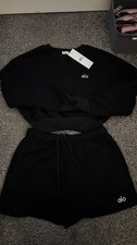 Alo Women’s Black 2-Piece Fleece Cropped Sweatshirt & Shorts Set Size S