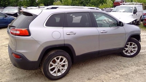AC Compressor Fits 14-20 CHEROKEE 436826 - Picture 3 of 12