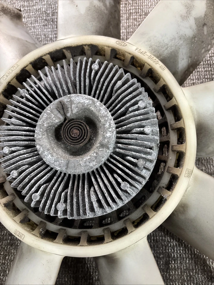 Lincoln Town Car Ventilador Montaje Motor Refrigeración 1997 Foto 3 de 4