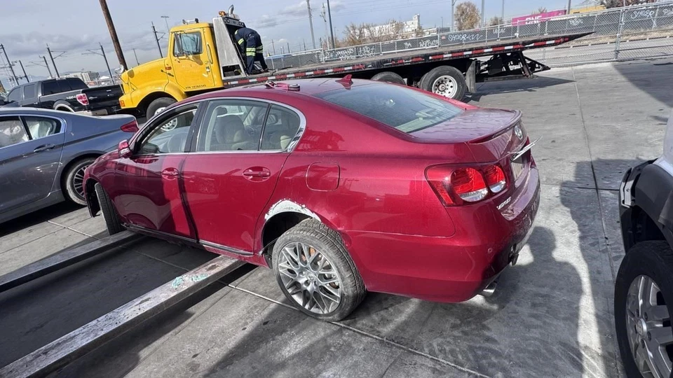 Pinza trasera derecha pasajero se adapta 06-12 LEXUS IS350 628018 Foto 3 de 4