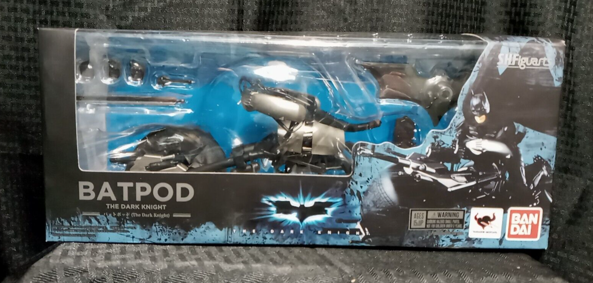 Bat-pod - The Dark Knight; S.H.Figuarts; Bandai Includes