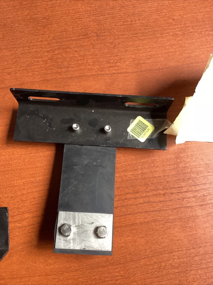 Bluebird school bus exhaust hanger #01977131 Pack of 2 - Image 2 of 4