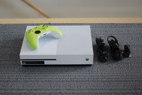 Consola Microsoft Xbox One S 500 GB - Imagen 1 de 10