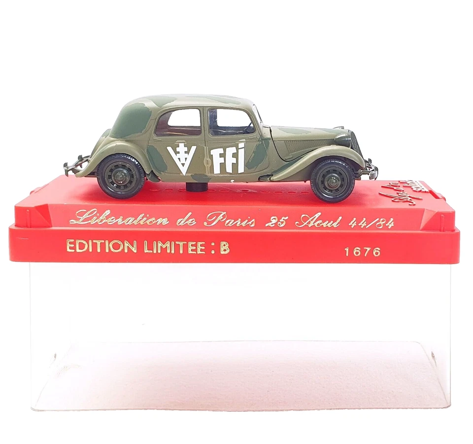 Solido 1:43 WWII CITROEN TRACTION AVANT Liberation Paris Army STAFF CAR MIB RARE - Image 4 of 4