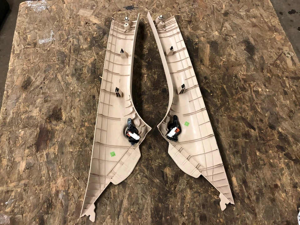 Hyundai Entourage 2007 2008 juego de molduras de pilar Foto 2 de 2