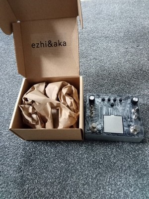 Ezhi & Aka Tape T LoFi Modulation Effektpedal