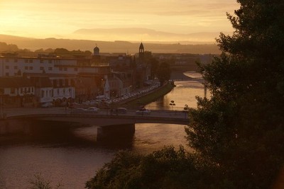 Foto A2 Abend in Inverness mit Blick auf den Fluss Ness von Invern c2013