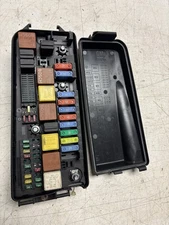 2003 SAAB 93 2.0L Fuse Box And Lid